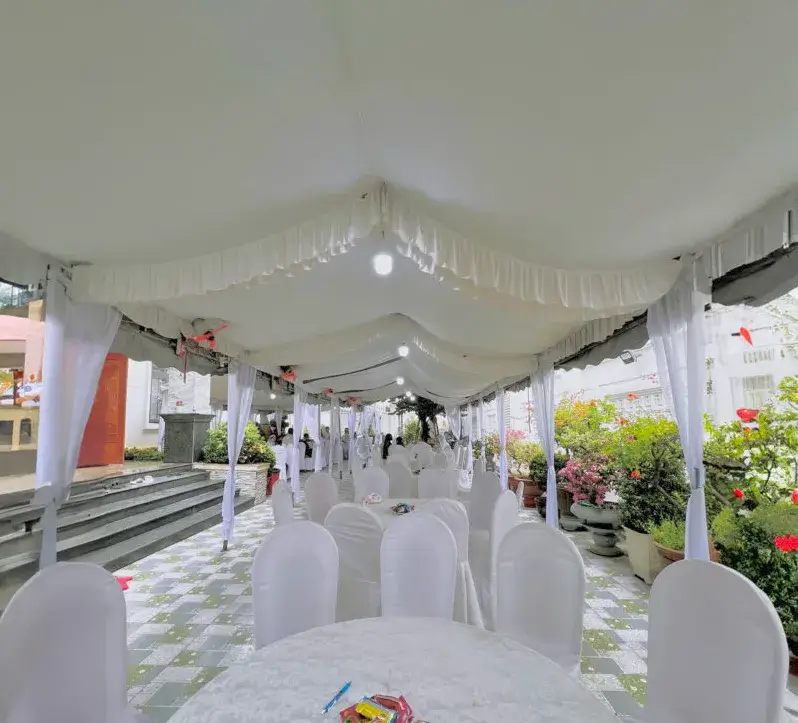 Bàn ghế rạp che tang lễ