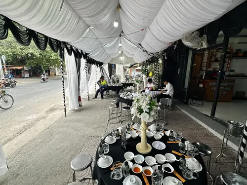 Bàn ghế rạp che tang lễ