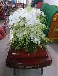 Thiết kế hoa tang lễ hiện đại và trang nhã