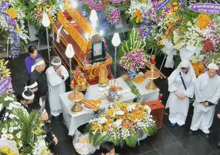 Không gian tang lễ Người Hoa