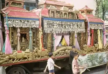 Không gian tang lễ Người Hoa