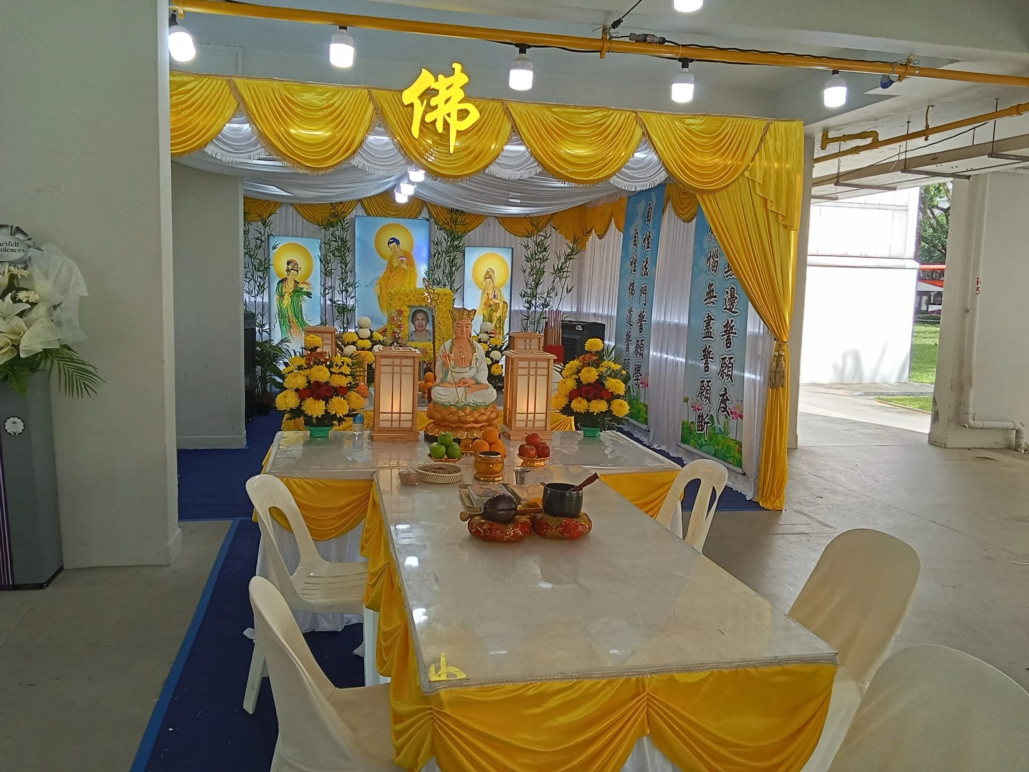 Bàn Phật – tụng kinh cầu siêu